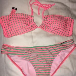 NWOT Billabong bikini set